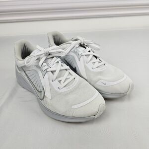 Nike Womens Quest 5 Road Running Shoes White Gray DD9291-100 Low Top Lace Up 9